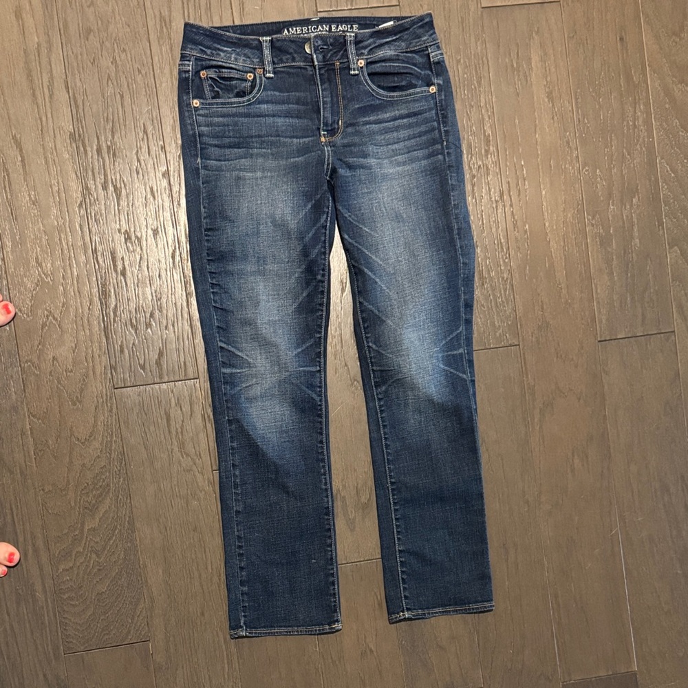 American Eagle Outfitters Women's Medium/Dark Blue Straight Leg Jeans